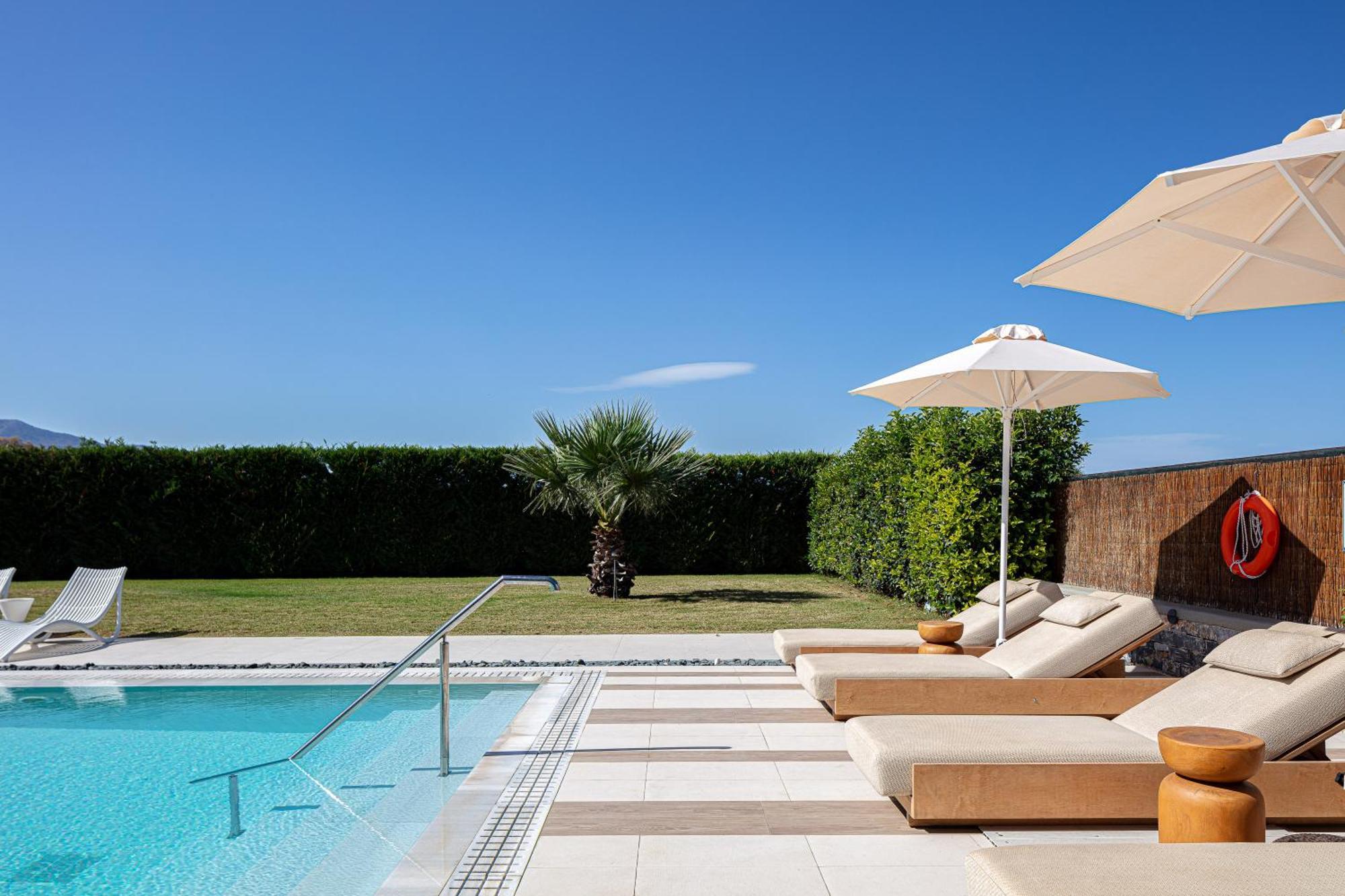 Terrazzo Luxury Villas Pigianos Kampos  Exterior photo