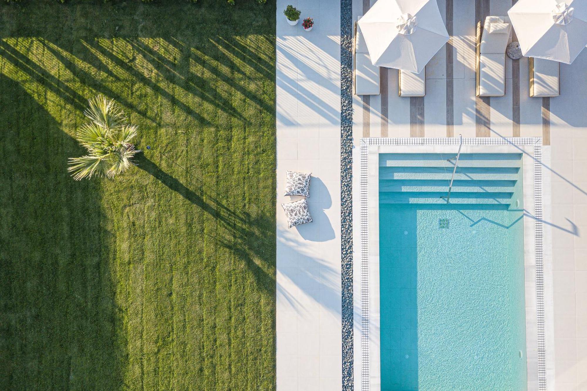 Terrazzo Luxury Villas Pigianos Kampos  Exterior photo